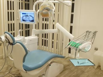 sillón dental para pacientes en gandia